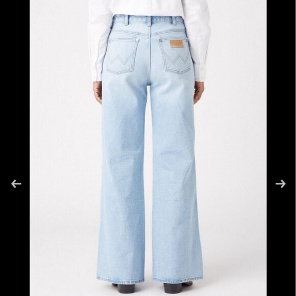 Wrangler Bonnie 683 Sonny light wash loose flare wide leg jeans - Picture 4 of 12